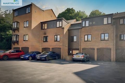 undefined, Hollies Court, Banbury OX16
