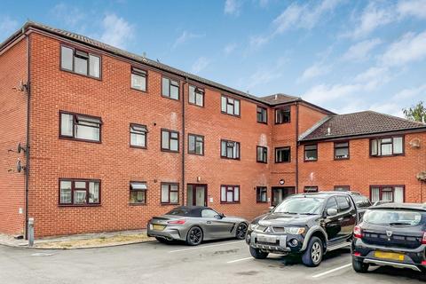 2 bedroom apartment for sale, Station Road, Westbury