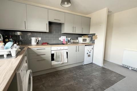 2 bedroom apartment for sale, Station Road, Westbury