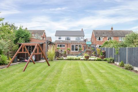 101 Arnolds Crescent, Newbold Verdon, Leicester, LE9 9LW