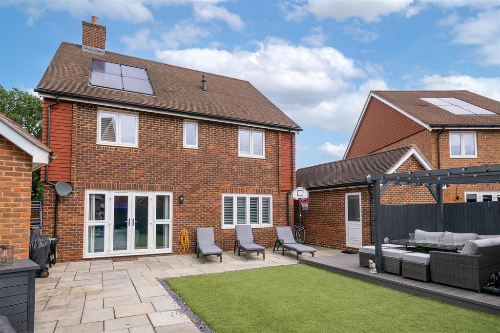 13 Blunden Way externals-3.jpg