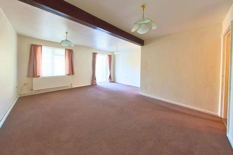 2 bedroom terraced house for sale, Cowley Avenue, Chertsey KT16