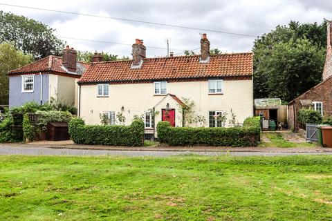 3 bedroom cottage for sale, Weasenham