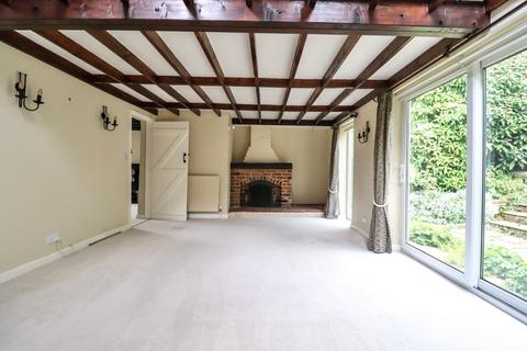 undefined, Chain Free in Weasenham