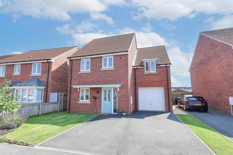 4 bedroom detached house for sale, Poppy Drive, Sowerby