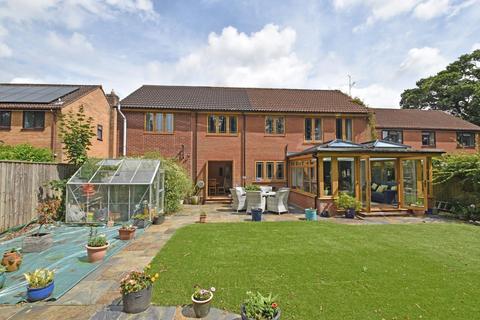 6 bedroom detached house for sale, Pear Drive, Willand, Cullompton