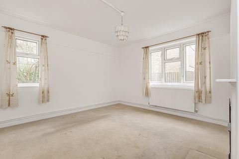 32 Temple Road, Richmond, TW9 2ED