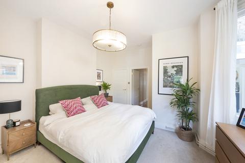 1 bedroom flat for sale, College Place, London