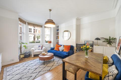 74a College Place, London, NW1 0DJ