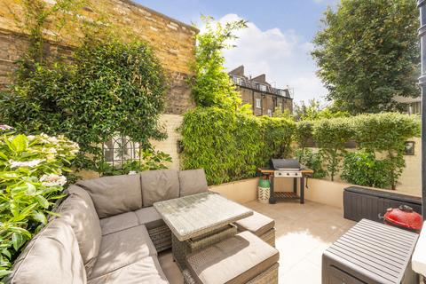 74a College Place, London, NW1 0DJ