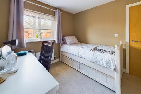 69 Fauld Drive Kingsway, Quedgeley, Gloucester, GL2 2HZ