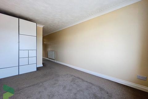 32 Lisbon Drive, Darwen, BB3 3JW
