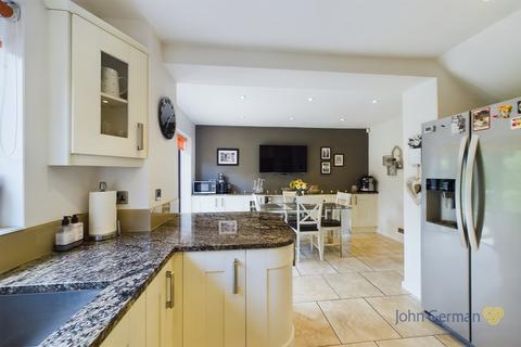 65 Ampleforth Drive, Stafford, ST17 4TE