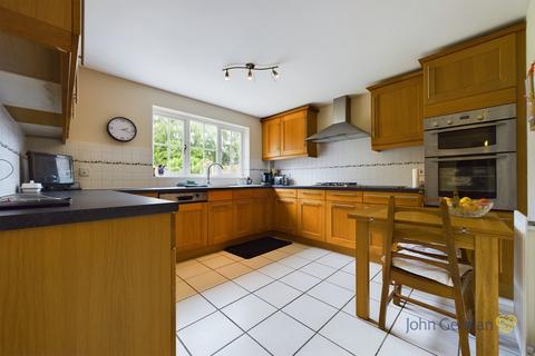 18 Lady Meadow Close, Denstone, Uttoxeter, ST14 5EY