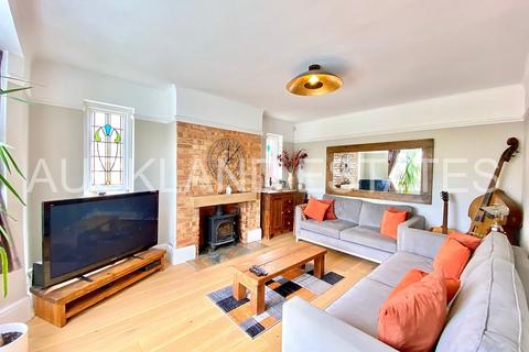 5 bedroom detached house for sale, The Walk, Potters Bar EN6