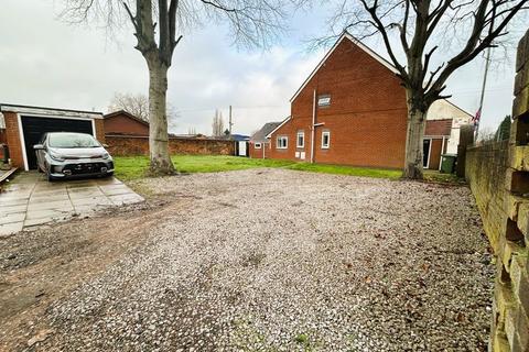 Lindon Road,  Brownhills,  Walsall WS8 7BW