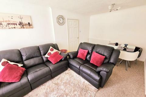 2 bedroom ground floor maisonette for sale, Lakeside Walk, Erdington, Birmingham, B23 7YP