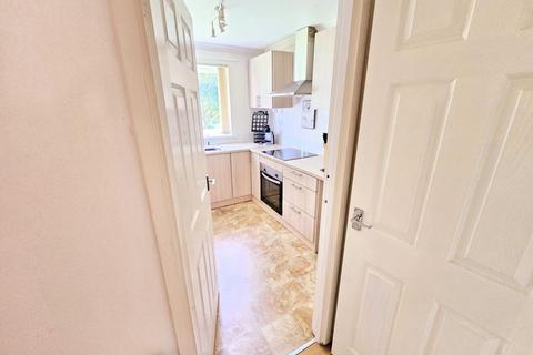 2 bedroom ground floor maisonette for sale, Lakeside Walk, Erdington, Birmingham, B23 7YP