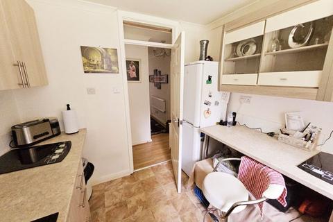 64 Lakeside Walk, Birmingham, B23 7YP