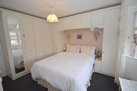 3a Balmoral Road, Widnes, WA8 9HE