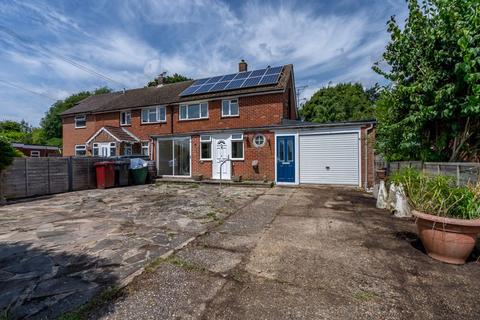 9 Barton Road, Chichester, PO19 3LJ