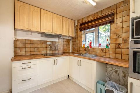 9 Barton Road, Chichester, PO19 3LJ