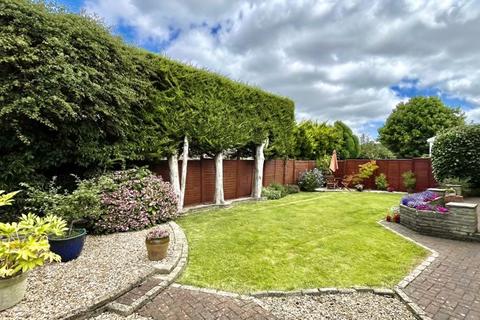 28 Cerdic Close, Chard, TA20 1NR