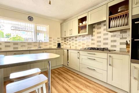 28 Cerdic Close, Chard, TA20 1NR