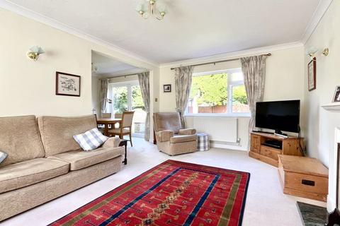 28 Cerdic Close, Chard, TA20 1NR