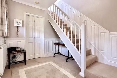 28 Cerdic Close, Chard, TA20 1NR
