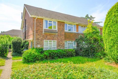 2 bedroom property for sale, Brunswick Close, Walton-On-Thames