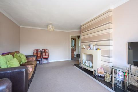 2 bedroom property for sale, Brunswick Close, Walton-On-Thames