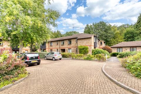 1 bedroom retirement property for sale, West End Lane, Esher.