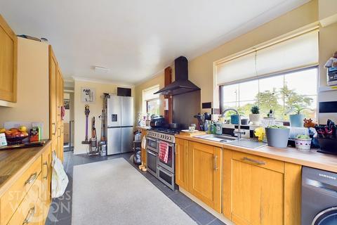 4 bedroom detached house for sale, Messenger Close, Bungay