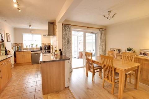 19 Gibbs Leaze, Hilperton, Trowbridge, BA14 7QN