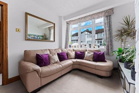 18 Conrad Drive, Worcester Park, KT4 8PP