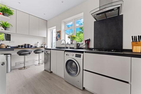 18 Conrad Drive, Worcester Park, KT4 8PP