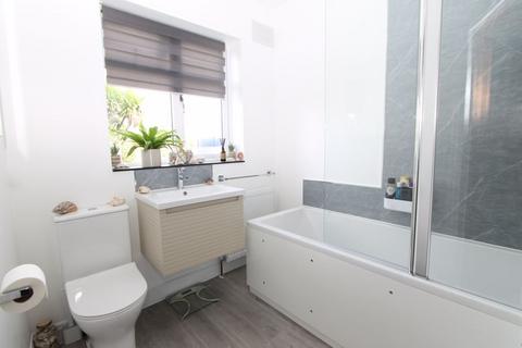 18 Conrad Drive, Worcester Park, KT4 8PP