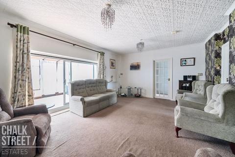73 Harrow Crescent, Romford, RM3 7BJ