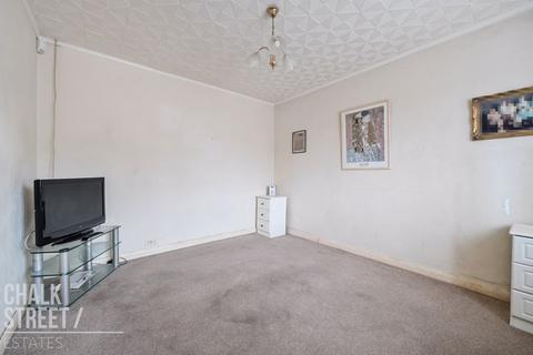 73 Harrow Crescent, Romford, RM3 7BJ