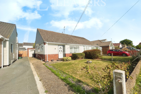 2 bedroom semi-detached house to rent, Jubilee Avenue, Great Clacton