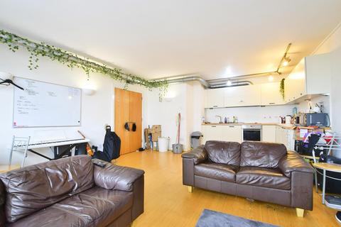 2 bedroom apartment to rent, The Green Building, New Wakefield Street, Manchester, M1