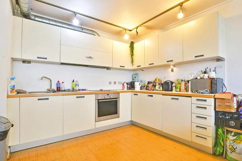 2 bedroom apartment to rent, The Green Building, New Wakefield Street, Manchester, M1