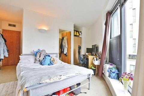 2 bedroom apartment to rent, The Green Building, New Wakefield Street, Manchester, M1