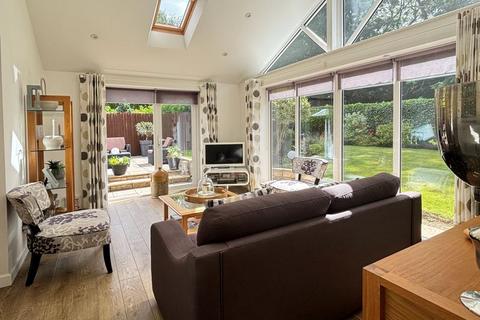 39 Bader Avenue, Churchdown, Gloucester, GL3 2JF
