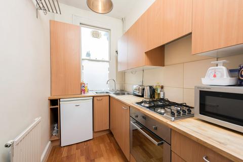2 bedroom flat to rent, Rhodesia Road
