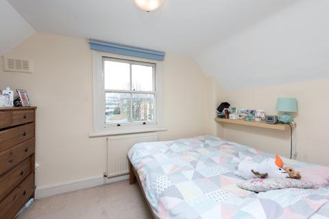 2 bedroom flat to rent, Rhodesia Road