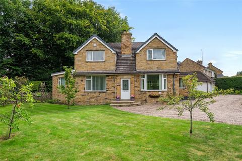 4 bedroom detached house for sale, Crabtree Green, Collingham, LS22