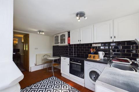 2 bedroom cottage for sale, 40 Lower Street, Merriott