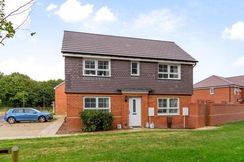 3 bedroom semi-detached house for sale, Blandings Way, Emsworth